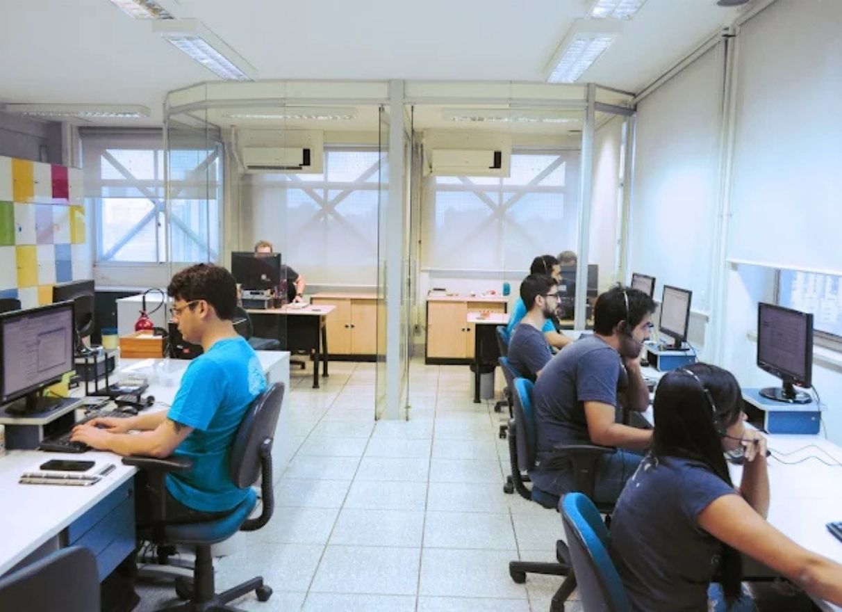 Sala de operação da Task em Belo Horizonte.
