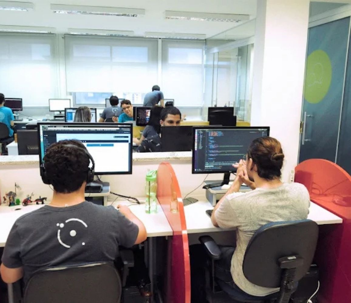 Time de desenvolvimento da Task na sede.